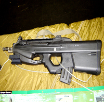 Fusil Assault FN F 2000