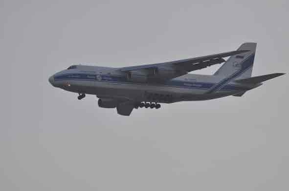 Antonov 124  Ruslan Condor Kaboul 2009