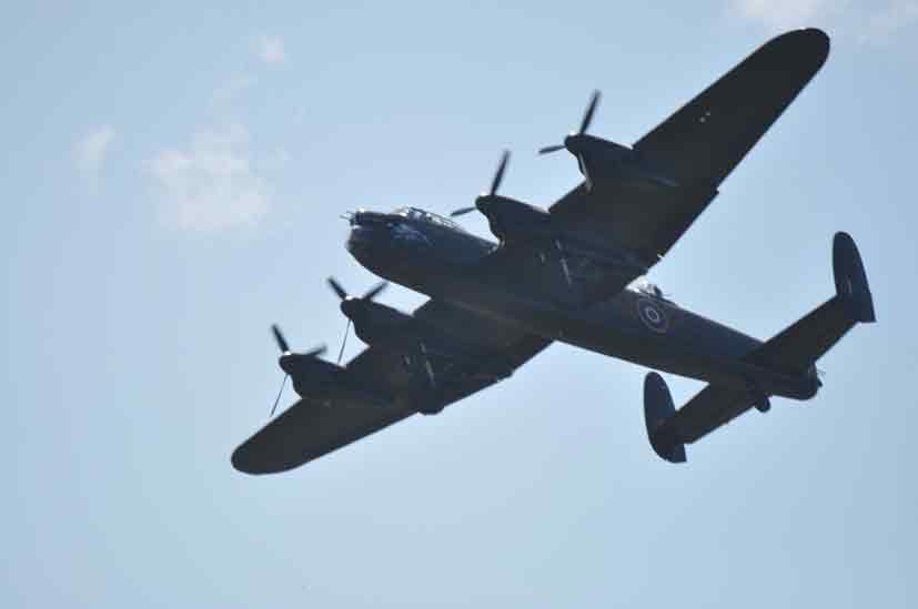 Avro Lancaster B1 BBMF Coxyde 2011