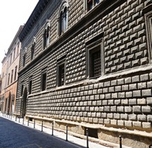 Bologna Palazzo Sanuti Bevilacqua degli Ariosti