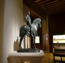 Legion Cavalerie Statue St Germain en Laye MAN