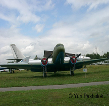 Lisunov Li-2 B Cab