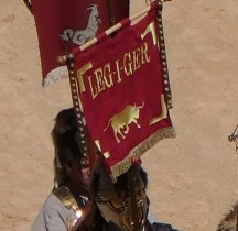 Vexillum LEG I GER : la Legio I Germanica Nimes 2026