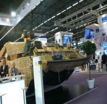 Léopard 2 Bergepanzer Wisent 2 Eurosatory 2012