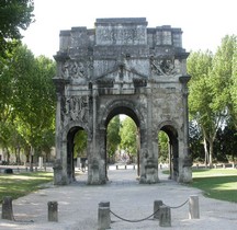 Vaucluse Orange Arc de Triomphe