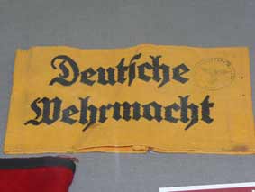 0 Armbinde 1944 Deutscher Wehrmacht  Bovington