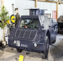 Mowag Gepanzerte Aufklärungsfahrzeug 4x4 mit Panzerattrappe (Pz.Attr.) Thun