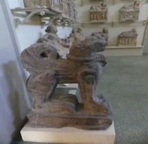 Etrurie Statuaire Leone Alate Tuscania Florence MA