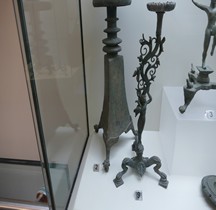 Vie quotidienne Mobilier Eclairage Porte Candélabre Bronze Rome Museo Nazionale Etrusco