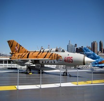 MiG 21 PFM Fishbed USS Intrepid