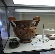 Etrurie Céramique Cratère Volutes Amazones  Ferrare