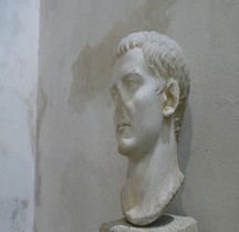 Statuaire 1 Empereurs 2 Tibère jeune Avignon Musée Lapidaire