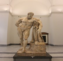 Rome Hercule Farnèse Naples