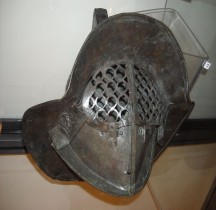 Gladiateur Thrace Casque Pompéï Naples