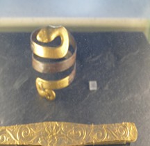 6 Grèce Héllenistique Bracelet serpentiforme Louvres