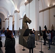 Statuaire Renaissance Cavallo Carafa Donatello Naples MAN
