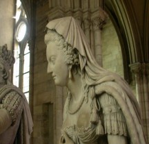 Seine St Denis St Denis Basilique 6.5.2 Marie Antoinette Statue