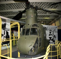 Boeing CH-47 D Chinook Hendon