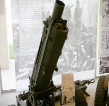 Obusier 75 mm M1A1 Détails Draguignan