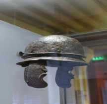 Militaria Gaule Casque  Type Alesia St Germain en Laye  MAN