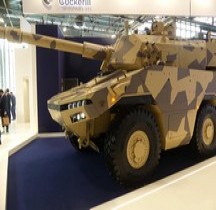 Arquus Cockerill FENRIS  Véhicule de soutien-feu 6×6 armé d'un canon de 105 mm