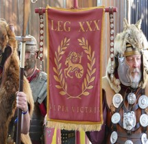 Vexillum Legio XXX Ulpia Victrix  Nimes