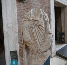 Rome Rione Campitelli Forums Impériaux 5 Forum Trajan  Statuaire Humaine