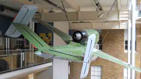 Heinkel He 162 A 1 Salamander Londres