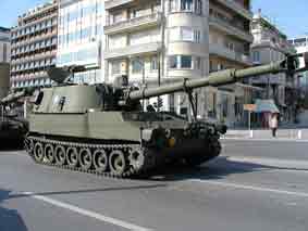 Automoteur M 109 A2 Grece