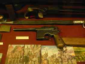 Pistolet Mauser C 96 Salon