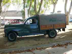 Peugeot 1948 203 U 8 Camionette 1948 Pignan Beaune 2023