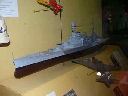 Croiseur de Bataille HMS Repulse Maquette Duxford