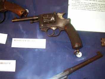 Revolver MAS Modèle 1892 8 mm