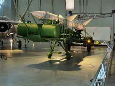 Missile Sol Air SA 2 Guideline S75 Dvina Semi Remorque  USA,