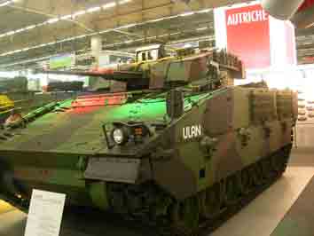 Autriche Espagne ASCOD Ulan Eurosatory 2004