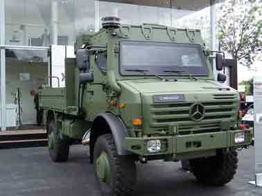 Unimog U 5000 5X4GLF Eurosatory 2012